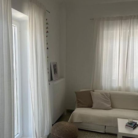 Cozy, Spacious, Newly Renovated Flat In Adamas 외부 사진