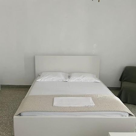 Cozy, Spacious, Newly Renovated Flat In Adamas 외부 사진