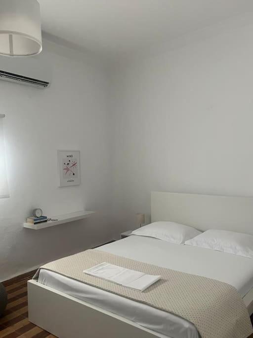 Cozy, Spacious, Newly Renovated Flat In Adamas 외부 사진