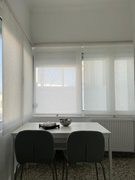 Cozy, Spacious, Newly Renovated Flat In Adamas 외부 사진