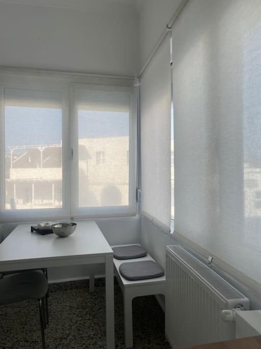 Cozy, Spacious, Newly Renovated Flat In Adamas 외부 사진